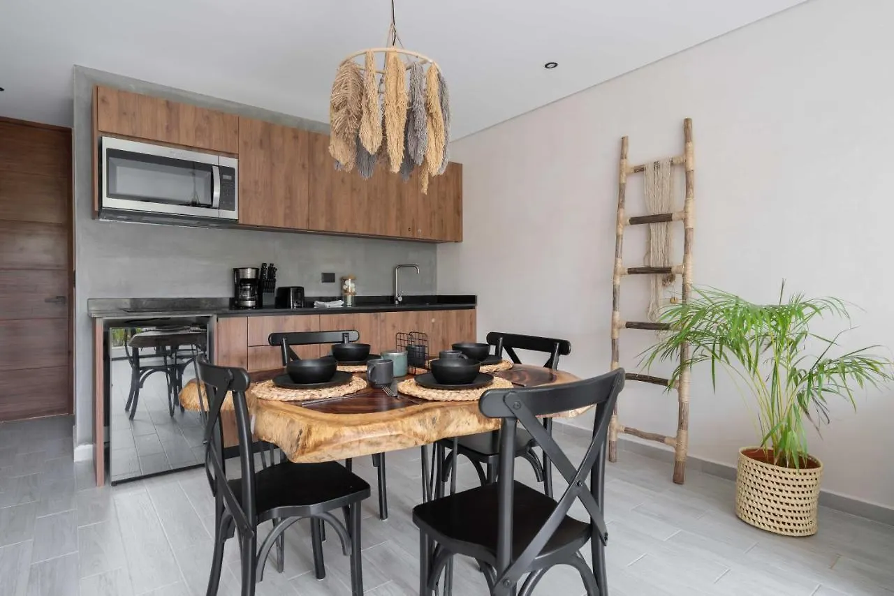 Tulum Retreat With Private Patio Tub & 2 Free Bikes Apartment