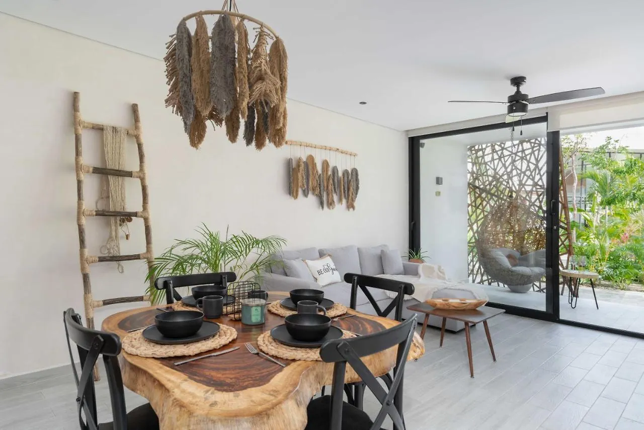 Tulum Retreat With Private Patio Tub & 2 Free Bikes Apartment