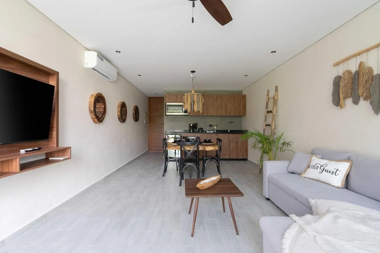Tulum Retreat With Private Patio Tub & 2 Free Bikes Apartment